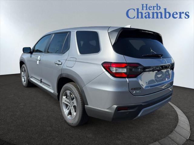 Photo of 2025 Lunar Silver Metallic Honda Pilot