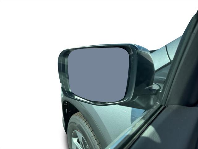 Photo of 2025 Lunar Silver Metallic Honda Pilot