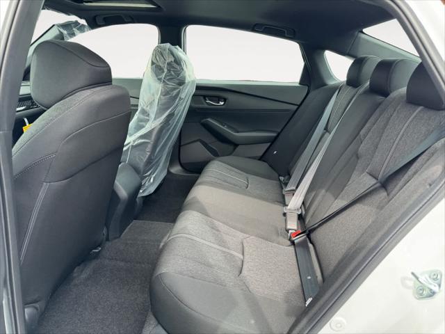 Photo of 2025 Platinum White Pearl Honda Accord Hybrid