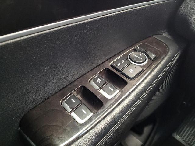 Photo of 2016 Platinum Graphite Kia Sorento