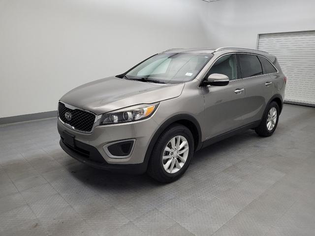 Photo of 2016 Platinum Graphite Kia Sorento
