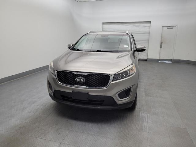 Photo of 2016 Platinum Graphite Kia Sorento