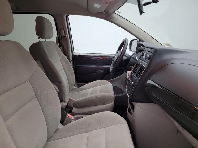 Photo of 2014 Bright White Clearcoat Dodge Grand Caravan