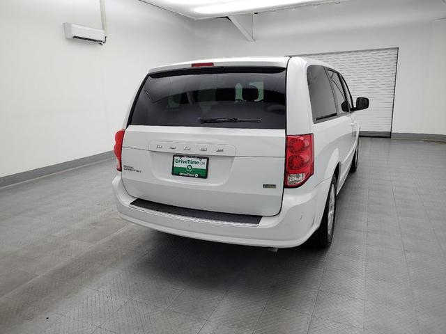 Photo of 2014 Bright White Clearcoat Dodge Grand Caravan