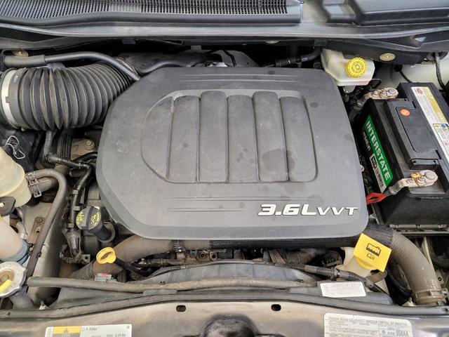 Photo of 2014 Bright White Clearcoat Dodge Grand Caravan