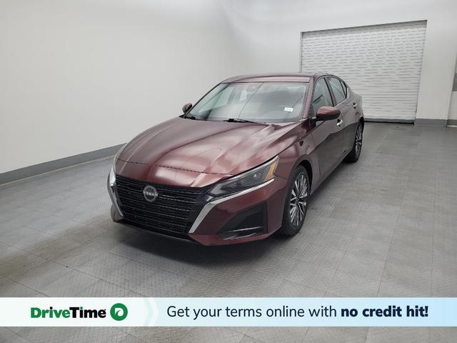 Photo of 2023 Red Nissan Altima
