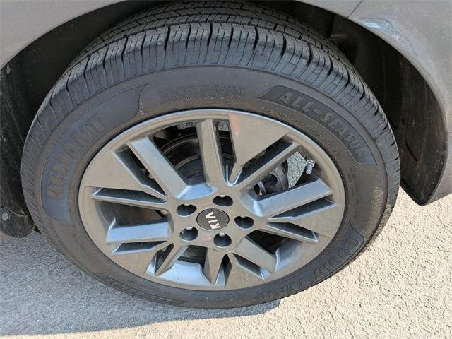 Photo of 2021 Gravity Gray Kia Soul