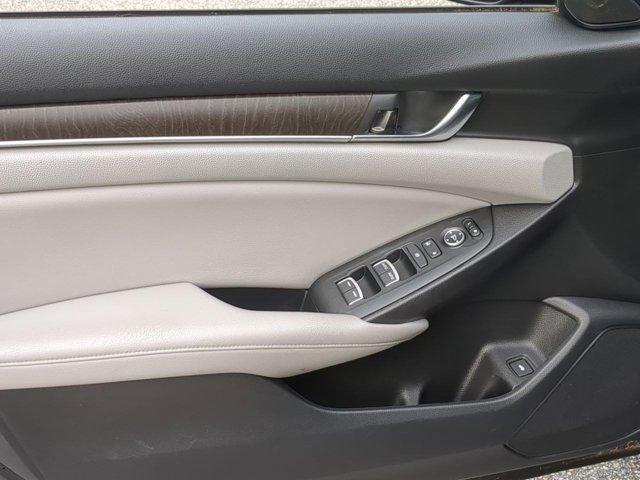 Photo of 2018 Silver Honda Accord