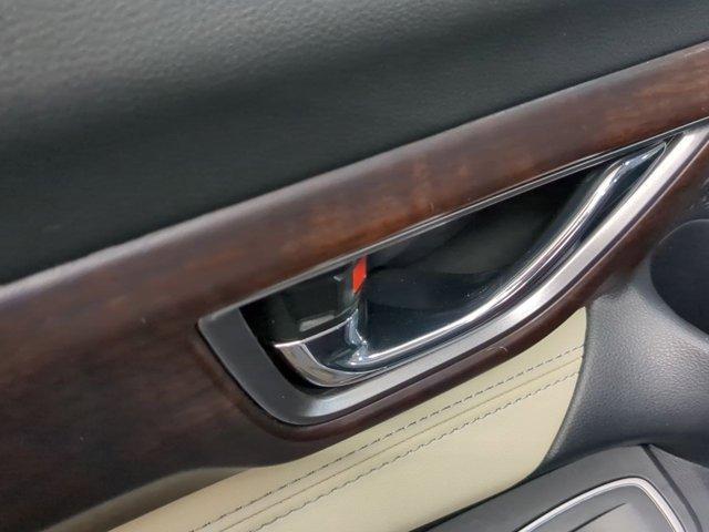 Photo of 2022 Ice Silver Metallic Subaru Ascent