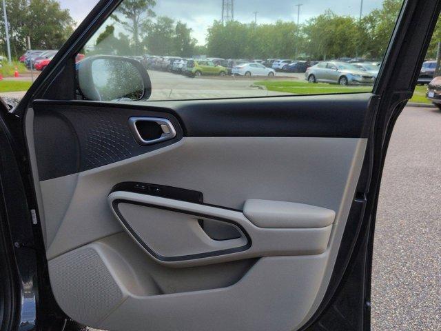 Photo of 2023 Gray Kia Soul