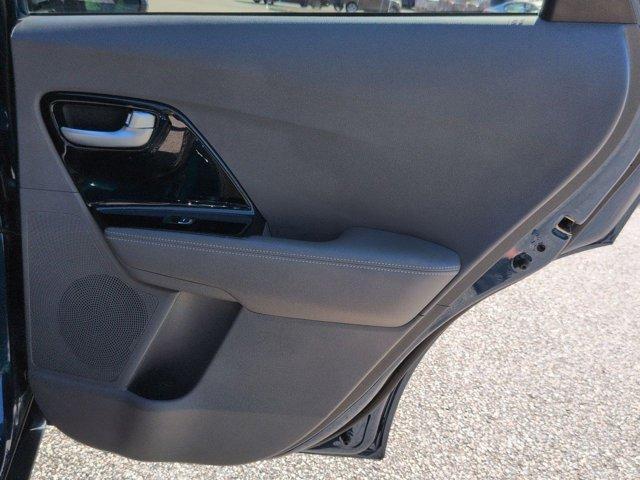 Photo of 2022 Blue Kia Niro