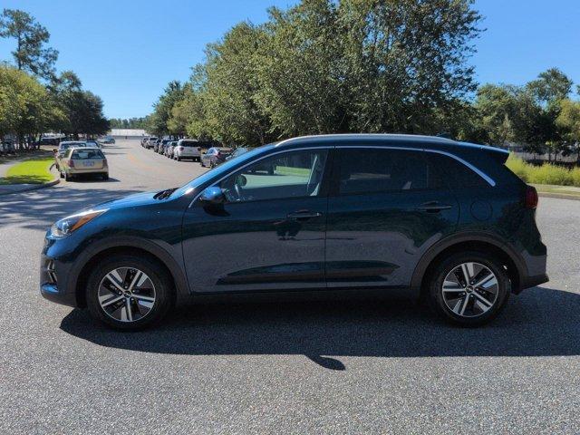 Photo of 2022 Blue Kia Niro