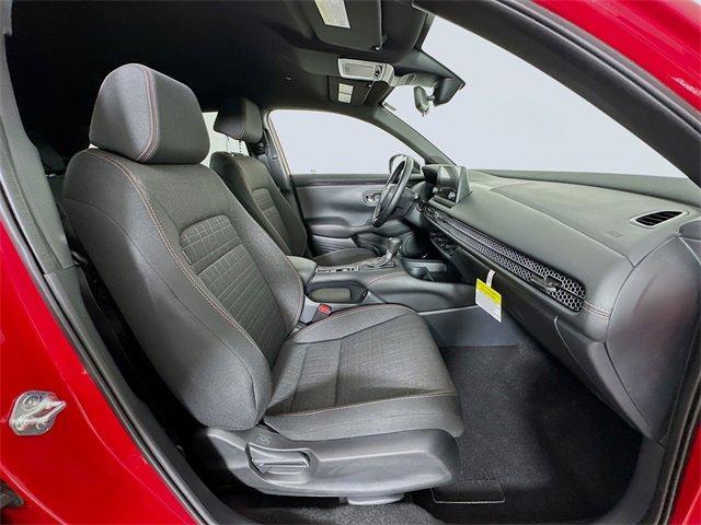 Photo of 2025 Milano Red Honda HR-V