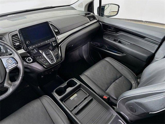 Photo of 2024 Platinum White Pearl Honda Odyssey