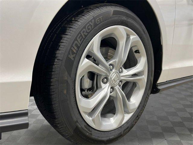 Photo of 2025 Platinum White Pearl Honda Accord