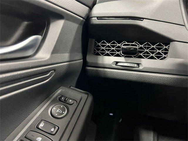 Photo of 2025 Platinum White Pearl Honda Accord