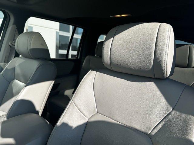 Photo of 2015 Taffeta White Honda Pilot