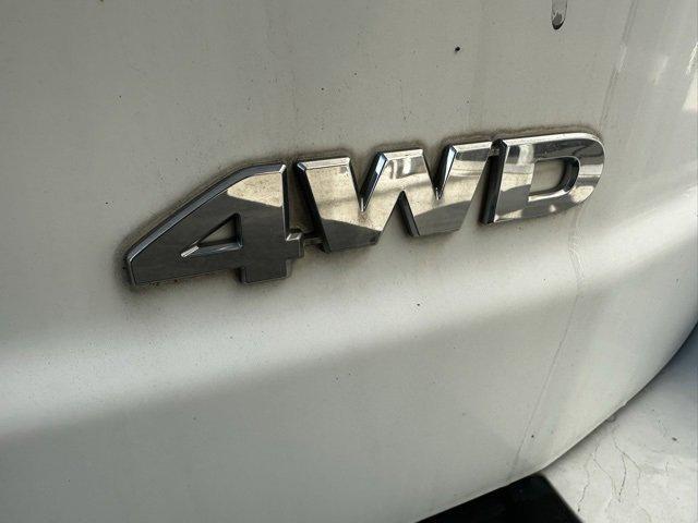 Photo of 2015 Taffeta White Honda Pilot