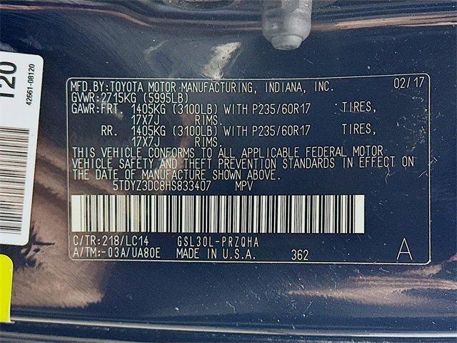 Photo of 2017 Midnight Black Metallic Toyota Sienna