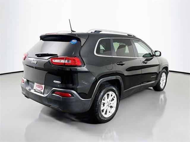 Photo of 2018 Diamond Black Jeep Cherokee