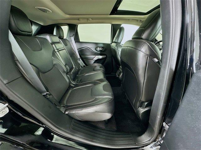 Photo of 2018 Diamond Black Jeep Cherokee