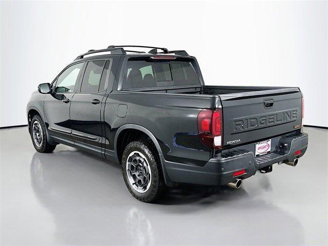 Photo of 2024 Crystal Black Pearl Honda Ridgeline