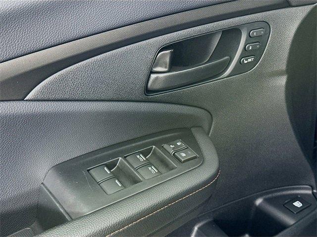 Photo of 2024 Crystal Black Pearl Honda Ridgeline