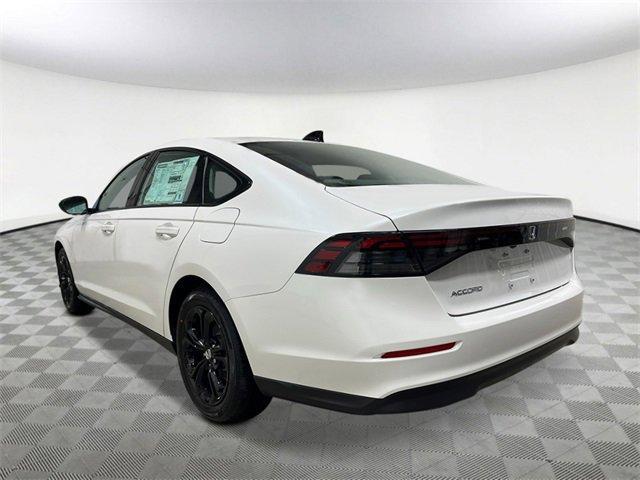 Photo of 2025 Platinum White Pearl Honda Accord