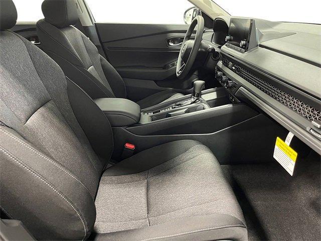 Photo of 2025 Platinum White Pearl Honda Accord
