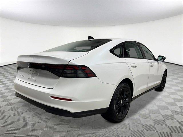 Photo of 2025 Platinum White Pearl Honda Accord