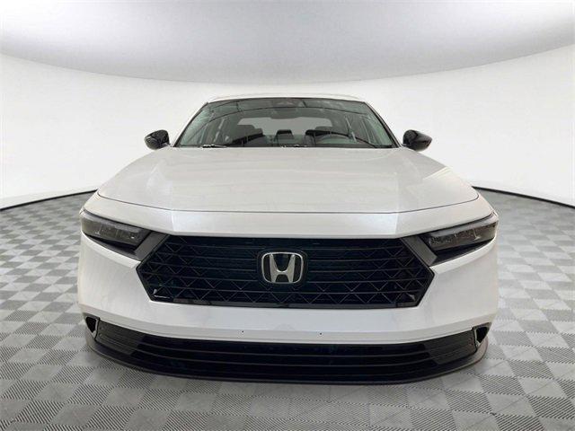 Photo of 2025 Platinum White Pearl Honda Accord