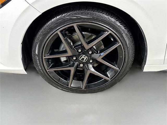Photo of 2023 Platinum White Pearl Honda Civic