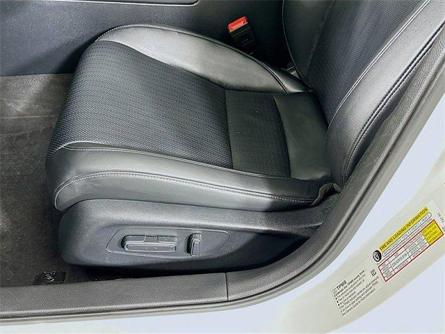 Photo of 2023 Platinum White Pearl Honda Civic