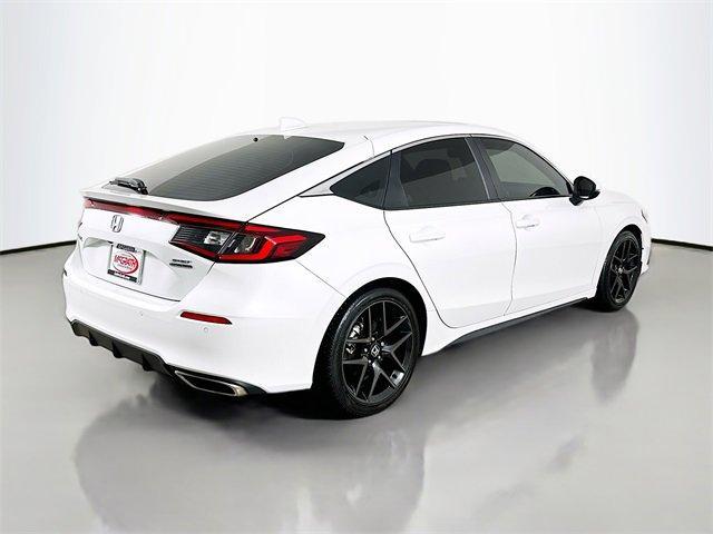 Photo of 2023 Platinum White Pearl Honda Civic