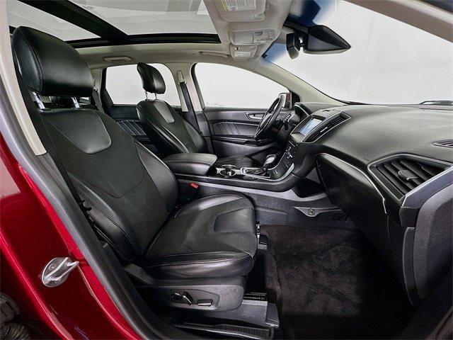 Photo of 2016 Ruby Red Metallic Ford Edge