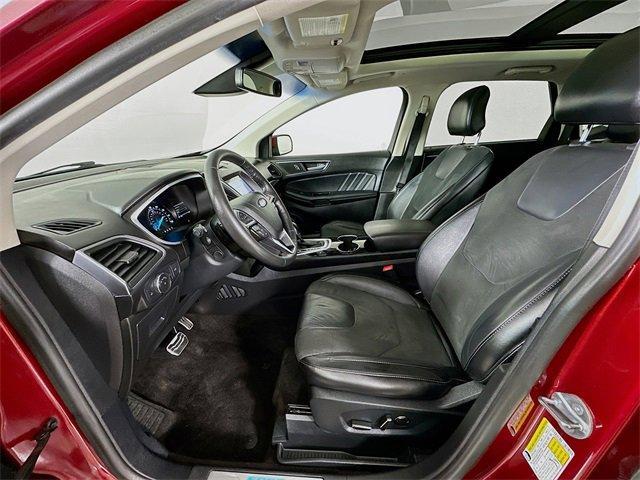 Photo of 2016 Ruby Red Metallic Ford Edge