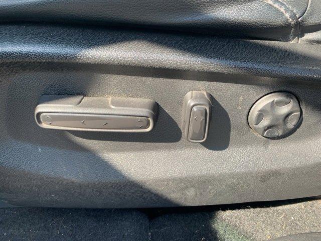 Photo of 2022 Crystal Black Pearl Honda CR-V