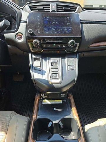 Photo of 2020 Platinum White Pearl Honda CR-V Hybrid