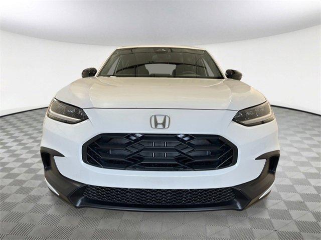 Photo of 2026 Platinum White Pearl Honda HR-V
