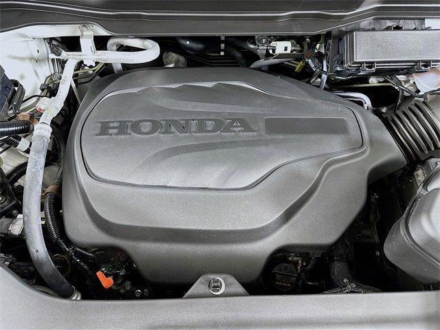 Photo of 2025 Platinum White Pearl Honda Ridgeline