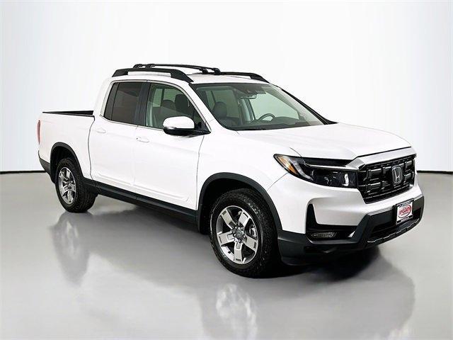 Photo of 2025 Platinum White Pearl Honda Ridgeline