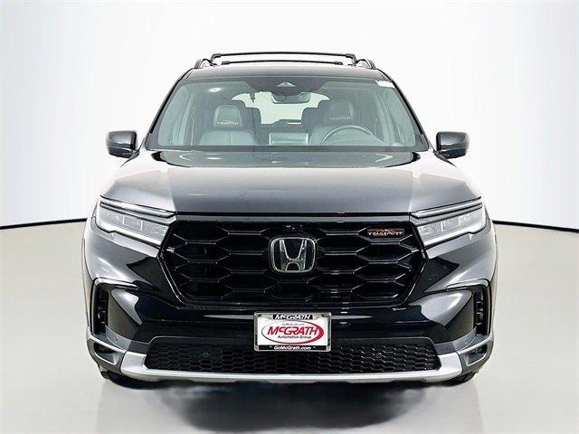 Photo of 2025 Crystal Black Pearl Honda Pilot