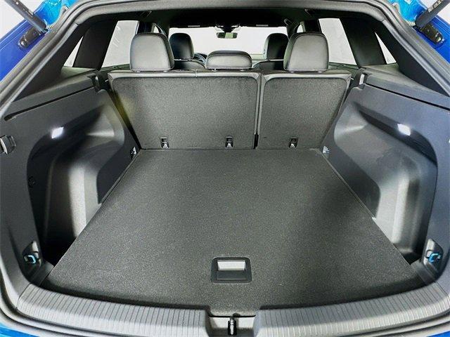 Photo of 2024 Kingfisher Blue Volkswagen Atlas Cross Sport