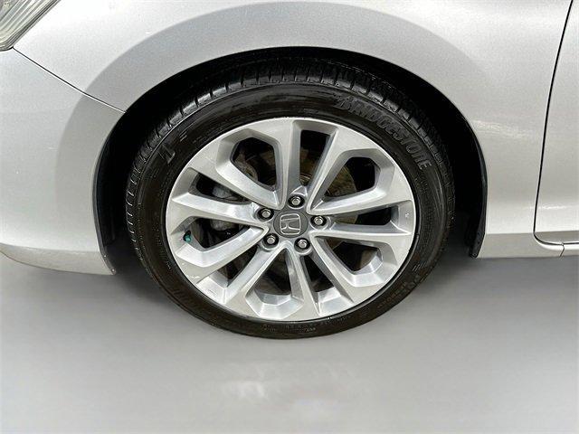 Photo of 2014 Alabaster Silver Metallic Honda Accord