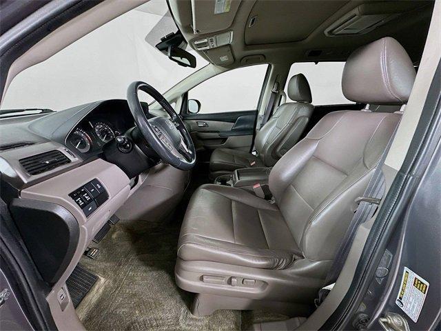 Photo of 2016 Smoky Topaz Metallic Honda Odyssey