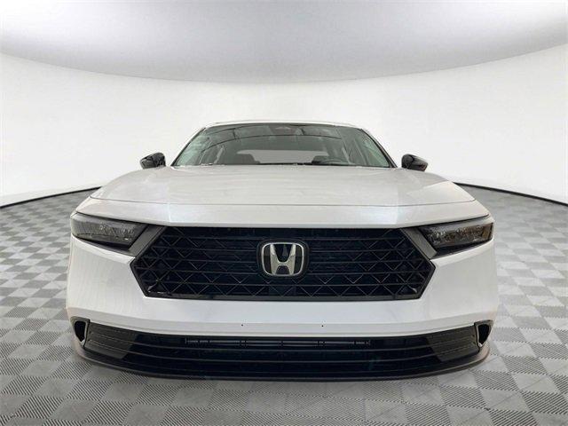 Photo of 2025 Platinum White Pearl Honda Accord