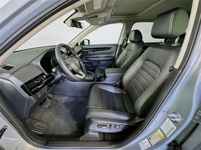Photo of 2025 Urban Gray Pearl Honda CR-V