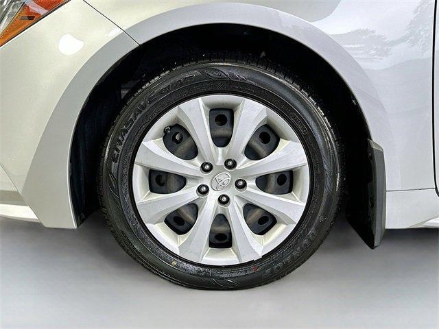 Photo of 2021 Classic Silver Metallic Toyota Corolla