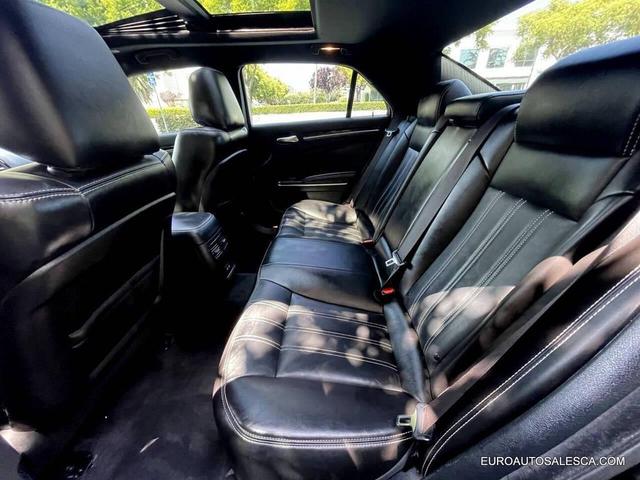 Photo of 2022 Gloss Black Chrysler 300