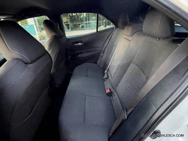 Photo of 2021 Super White Toyota Corolla